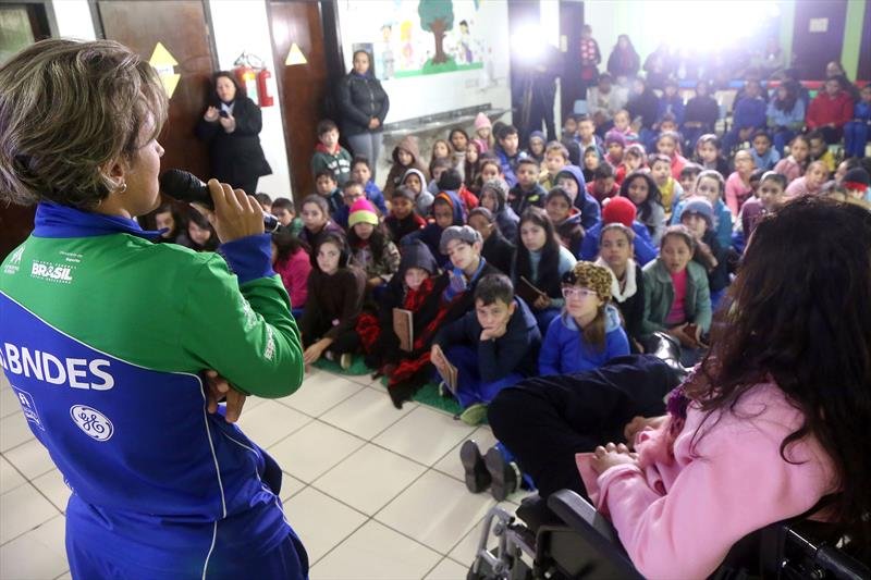 Professora da rede municipal disputará prova de canoagem na Paraolimpíada