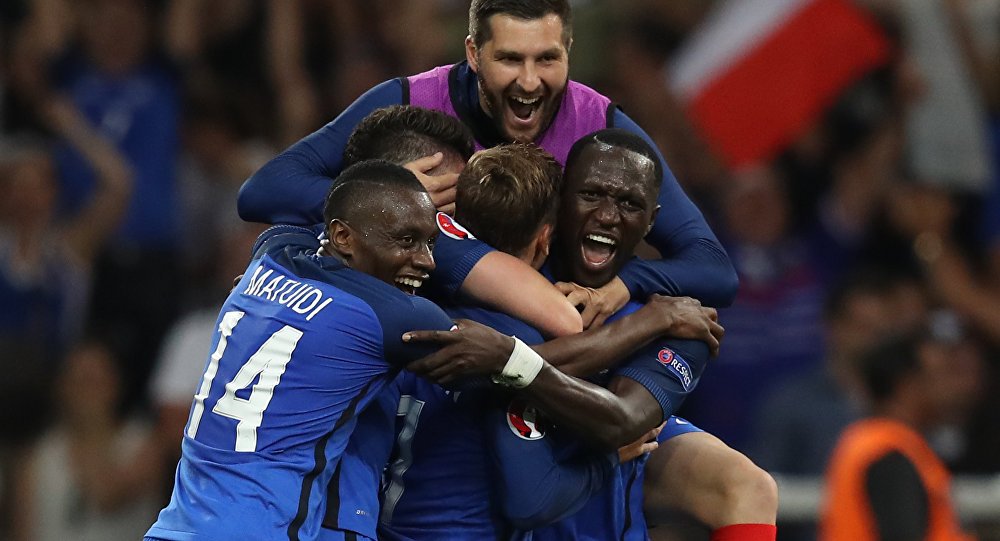 França bate a Alemanha e será adversária de Portugal na final da Euro