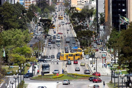 Paranaenses compraram mais veículos usados que novos em 2016