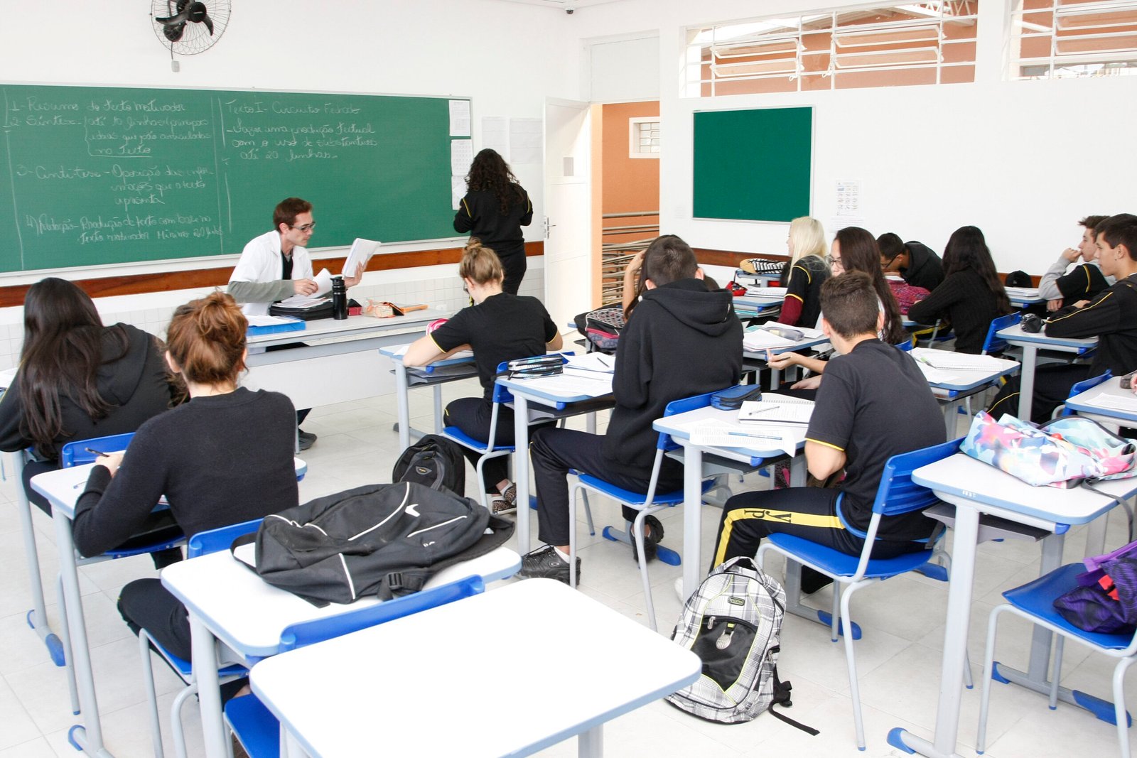 Sancionada lei que permite avanço do programa Mais Escolas Paraná