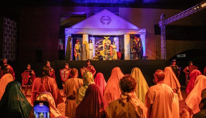 Espetáculos da Paixão de Cristo serão encenados em seis bairros de Curitiba
