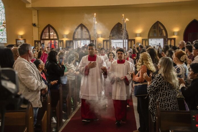Fé e renovação marcam celebração no Santuário de Guadalupe
