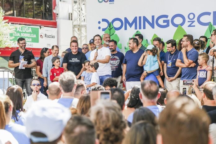 Domingo no Centro volta no fim de semana em novo local: a Rua XV de Novembro