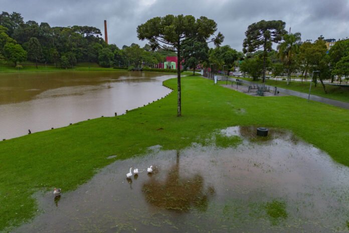 Junho trará chuva para regiões secas e temperatura será na média no Paraná