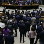 projeto-que-pune-quem-impedir-funcionamento-da-camara-avanca