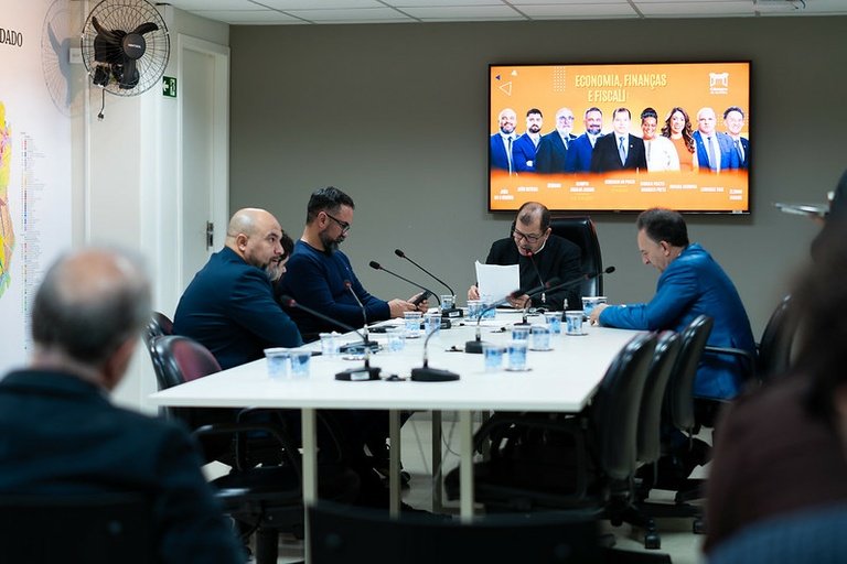 CCJ aprova iniciativa para reduzir taxas de microempresas individuais