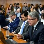 ccj-do-senado-rejeita-pec-da-blindagem-por-unanimidade