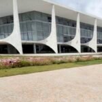 lula-elogia-plebiscito-sobre-taxacao-de-ricos-e-contra-escala-6×1