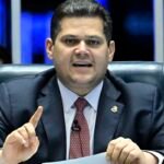 senado-adia-votacao-de-lei-que-tira-resposta-a-tarifaco-do-teto-fiscal